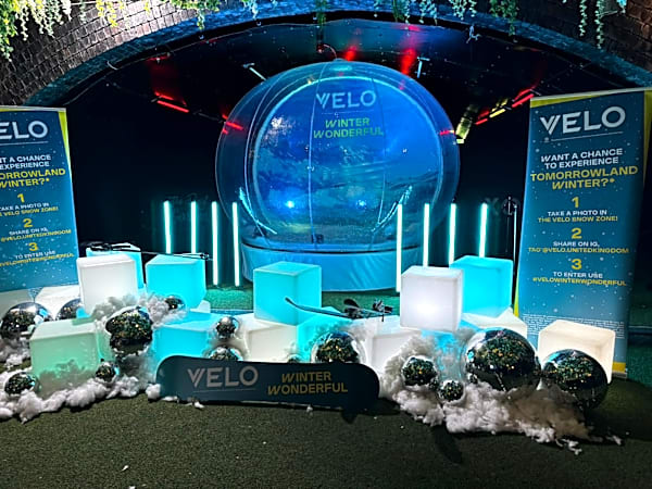 Bespoke Branding Snow Globe Experience Hire – photo 8